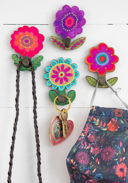 flower wooden wall hooks set of 4 (assorted)