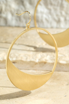 round matte earrings gold