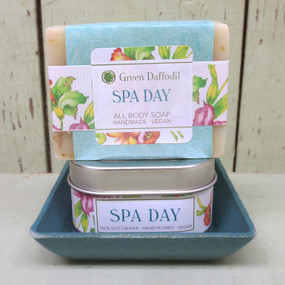 spa day candle and soap dish