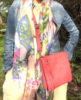 dawn multi pocket crossbody bag