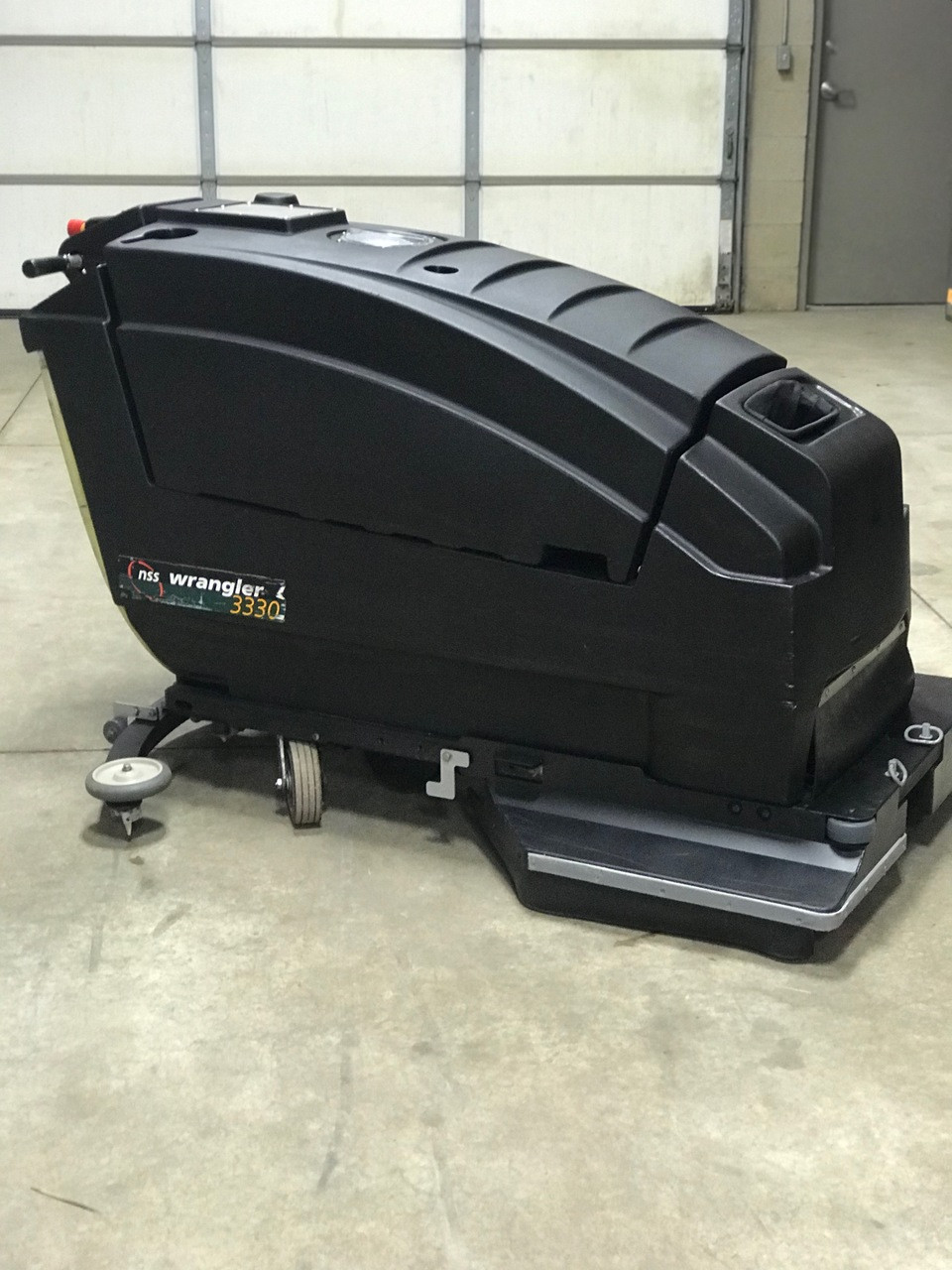 Refurbished NSS 3330 Wrangler 33" Auto Scrubber - Facility Solutions, Inc.