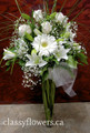 reception centerpiece with white flowers