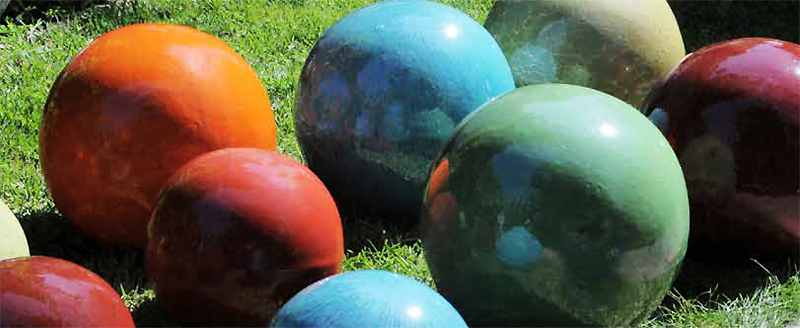Outdoor ceramic balls