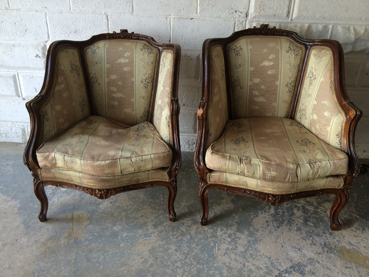 Pair of Antique Carved Accent Chairs Furniture