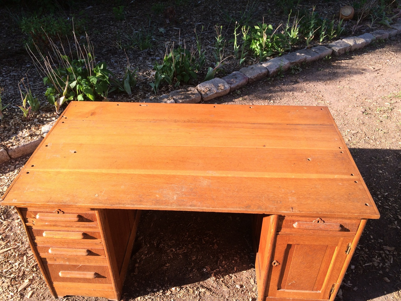 banker desk