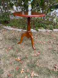 Vintage cherry round pedestal side table