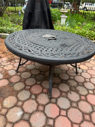 43" round cast aluminum patio Firepit coffee table
