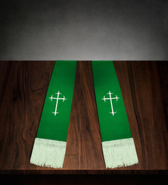 Clergy Stole Green Satin with White Cross