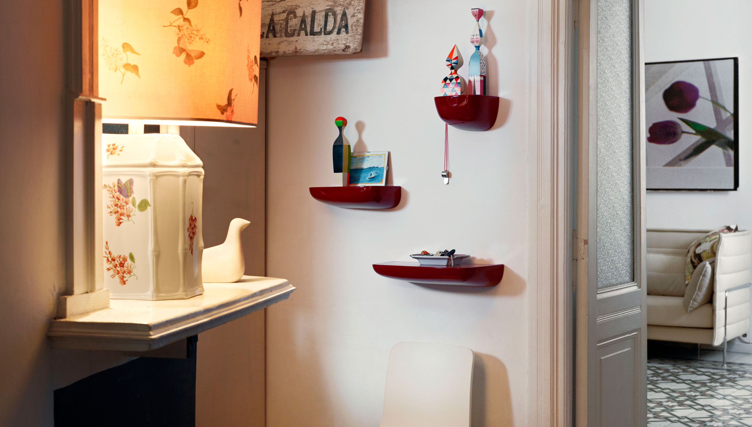 Vitra Corniches Shelves Japanese Red Lifestyle