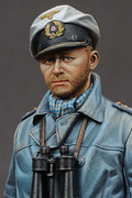 ALPINE MINIATURES 16021 - 1/16 German U-Boat Captain