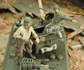 ROYAL MODEL 336 - 1/35 M3A3 Stuart Crew (WWII)