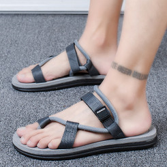  Velcro sandals