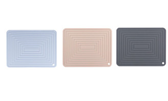 2302  NEW   2pcsSilicone pan pad square thickened heat insulation pad anti-slip corrugated kitchen table mat  6315