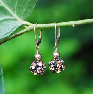 Pavé with Pearl Earrings in Gold Bronze Pearl