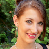 Post Earrings in Sterling Silver Crystal (Clear)