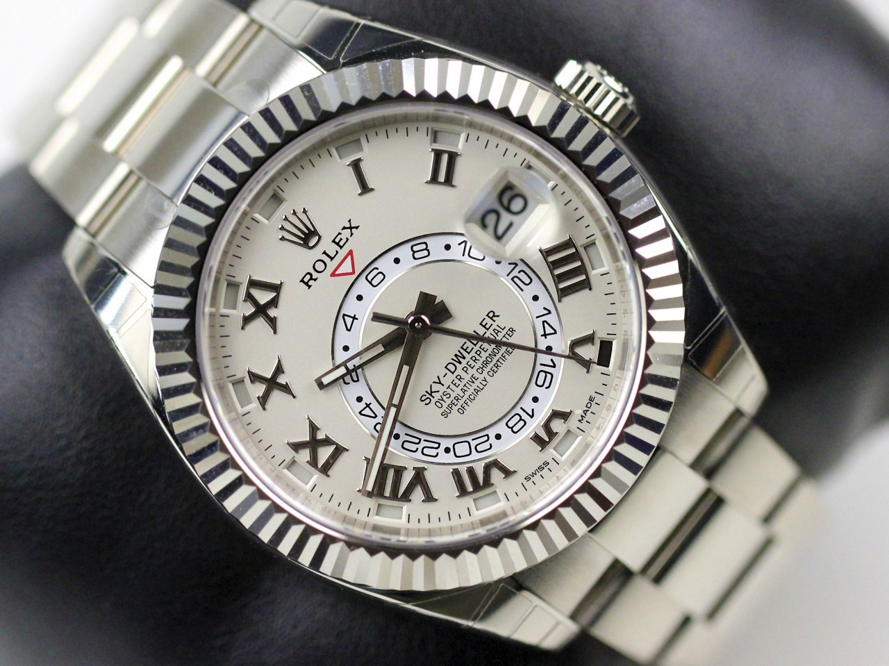 Rolex Watches Sky-Dweller White Gold Style no 326939 - from www.legendoftime.com