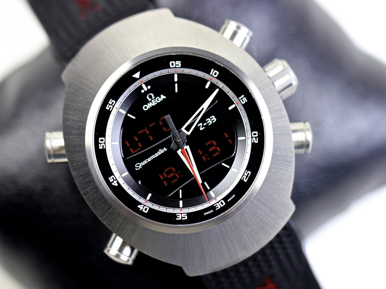 omega speedmaster spacemaster