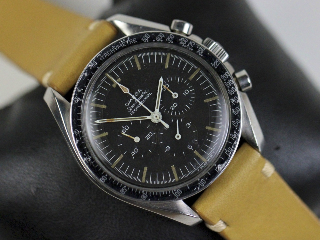 Omega Vintage 1967 Speedmaster Pre-Moon Watch for sale - www.legendoftime.com