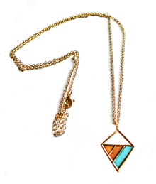 GEOWOOD TRICOLOR TRIANGLE NECKLACE