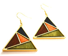 GEOWOOD TRIANGLE BLACK SAILS FISHHOOK EARRINGS