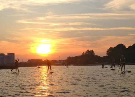 sup-sunset-paddles-toronto01.jpg