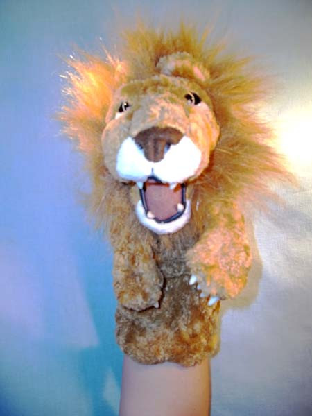 RORY THE LION  HAND PUPPET # 2568 ~ Free Shipping in USA ~ Melissa & and Doug 