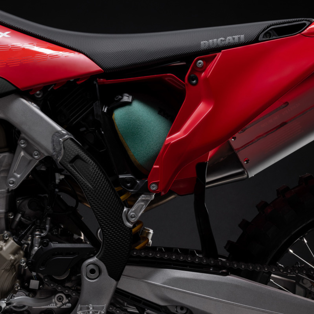 2026-ducati-desmo450-mx-p5.png