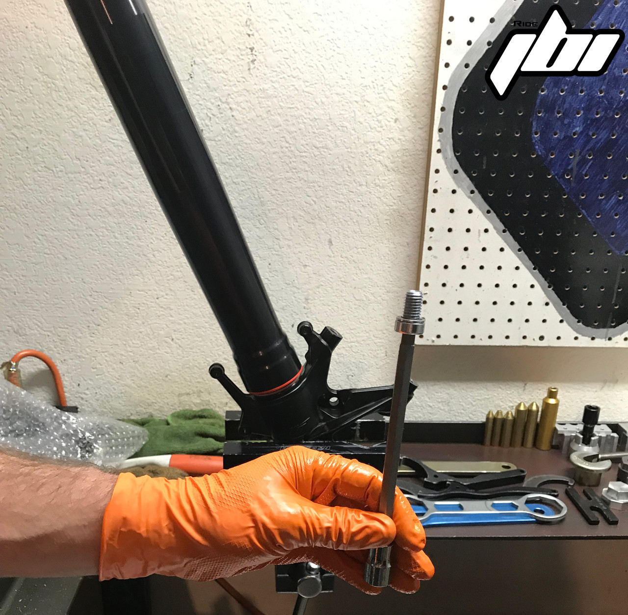 JBOY16ページ TouchTunes Genesis M1-04 Bose 250636 Digital Jukebox I/O Zone