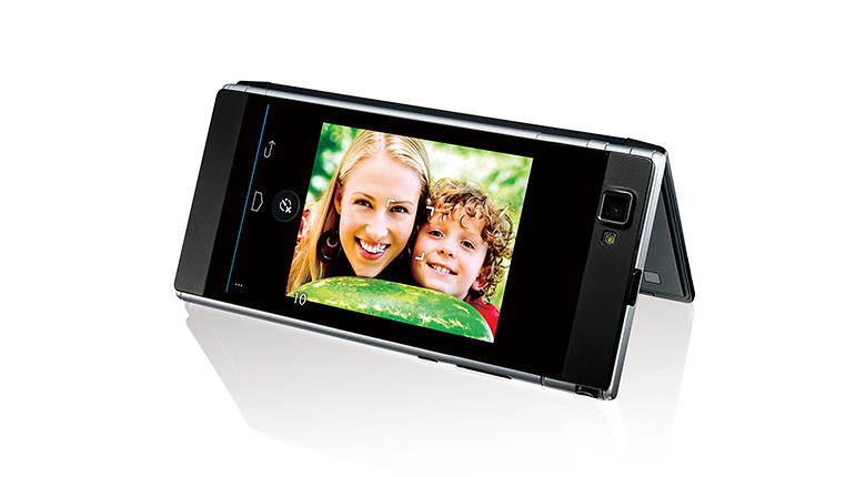 NEC - 新品未通電 docomo N-05E MEDIAS W 判定○ DOCOMO NEC N-05E MEDIAS W DUAL SCREEN DISPLAY ANDROID 4.1