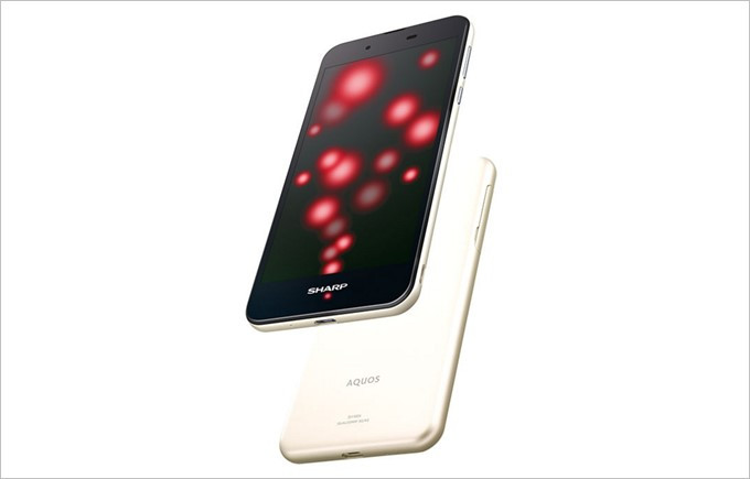 SHARP 仰々しく AQUOS SH-M04 グリーン