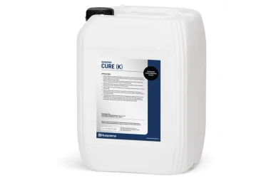 CURE (K) is a potassium silicate and is ideal for densification early in the grinding process or for use on porous or trowelled floors. Well suited for large-scale projects.