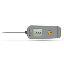 TempTest Blue's ergonomic design and probe side angle.