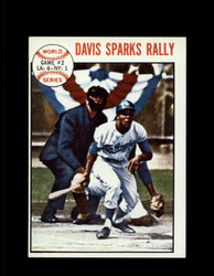 1964 WORLD SERIES GAME 2 TOPPS #137 WILLIE DAVIS SPARKS RALLY NM #5978