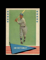 1961 JIM BOTTOMLEY FLEER #9 BASEBALL GREATS *8274