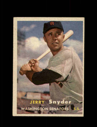 1957 JERRY SNYDER TOPPS #22 SENATORS *G6697