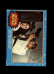 1977 STAR WARS #65 TOPPS UK CARRIE FISHER AND MARK HAMILL *R0889