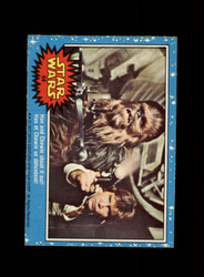 1977 STAR WARS #44 TOPPS UK HAN AND CHEWIE SHOOT IT OUT *R0904