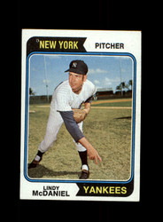 1974 LINDY McDANIEL TOPPS #182 YANKEES *R4035