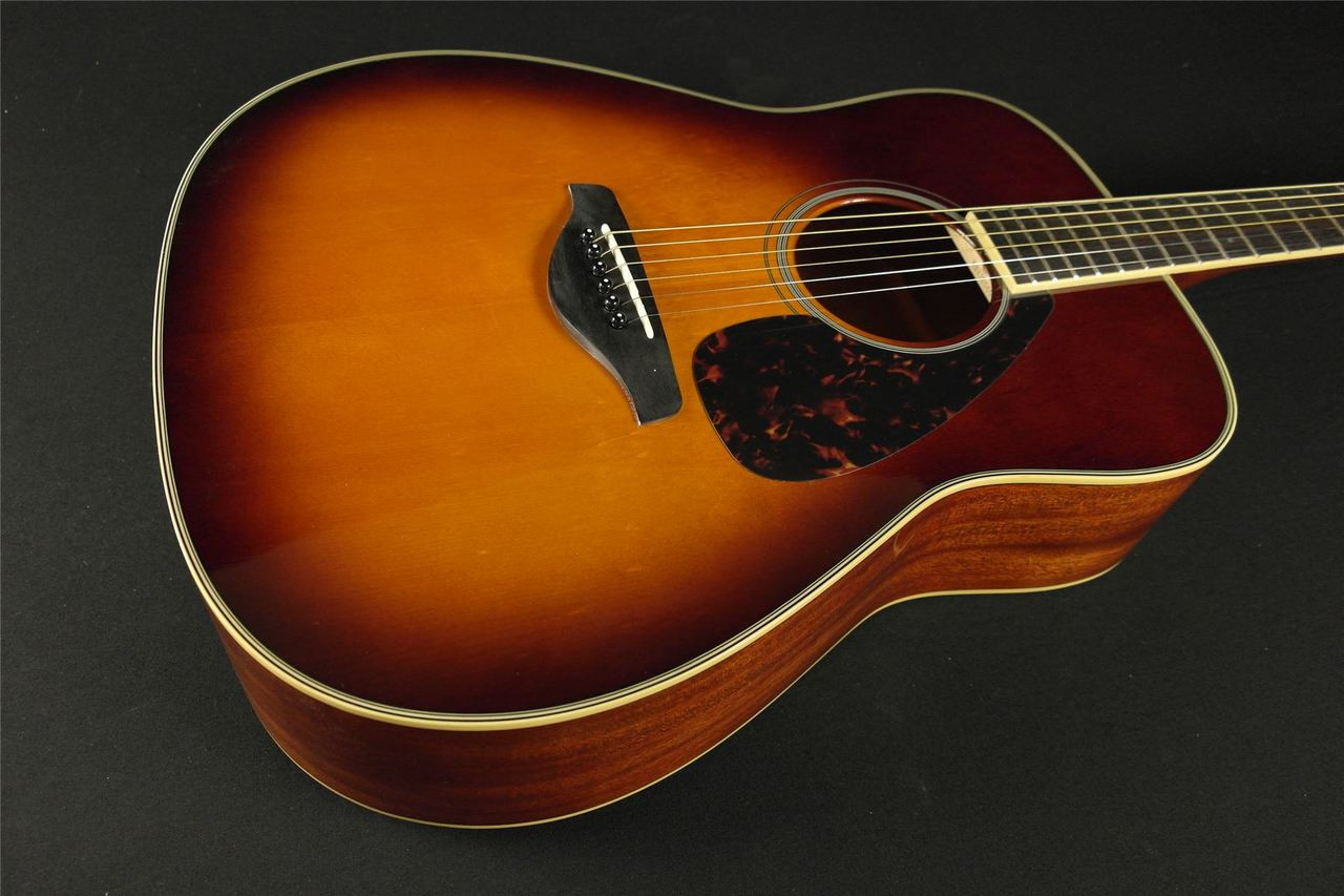 Yamaha FG820 Solid Top Acoustic Guitar Brown Sunburst