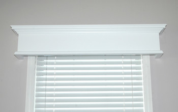 Colony window cornice in semi gloss white