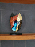 Modern floating shelf