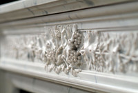 Beautiful center of mantel.