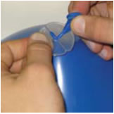 safetite-disc-balloon-clips-step3.jpg