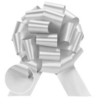 White Perfect Pull Bows GIAB a classy way to wrap ypur gift in a balloon