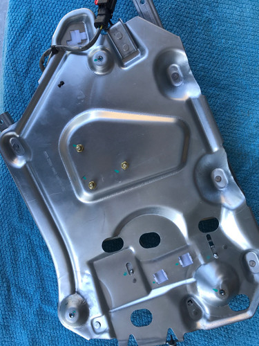 1996-2006 Chrysler Sebring Right (Passenger) Rear window regulator WITH Motor. 