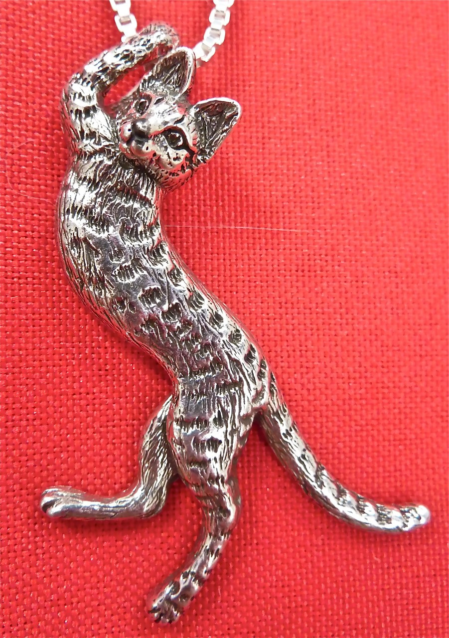 Savannah Pendant Large Sterling Silver - Fazio's Cat Jewelry