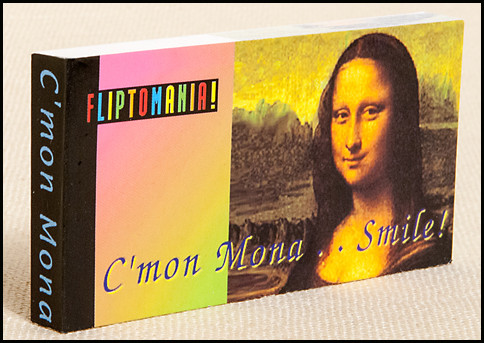 C'mon Mona (Lisa)... Smile! Flipbook shows Mona Lisa with a sly wink to the viewer.