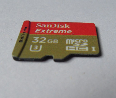 NOTICE：The item(s) have been professionally refurbished by SanDisk Manufacturer,But 100% GENUINE & Working Great !
Capacity: 32 GB
Read Speed: up to 90MB/s
Write Speed: up to 40MB/s
Video Speed: C10, U3
Form Factor: microSDHC
SanDisk Extreme® microSDHC™ UHS-I Card for Action Cameras
The Right Camera. The Right Card. 4K Ultra HD ready**Full HD (1920 x 1080) and 4K Ultra HD (3840 x 2160) video support may vary based upon host device, file attributes and other factors.