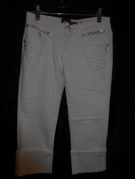 WHITE CAPRI