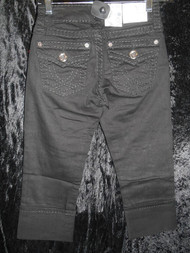 DENIM CAPRI WITH BASIC POCKET AND RHINESTONE BUTTON